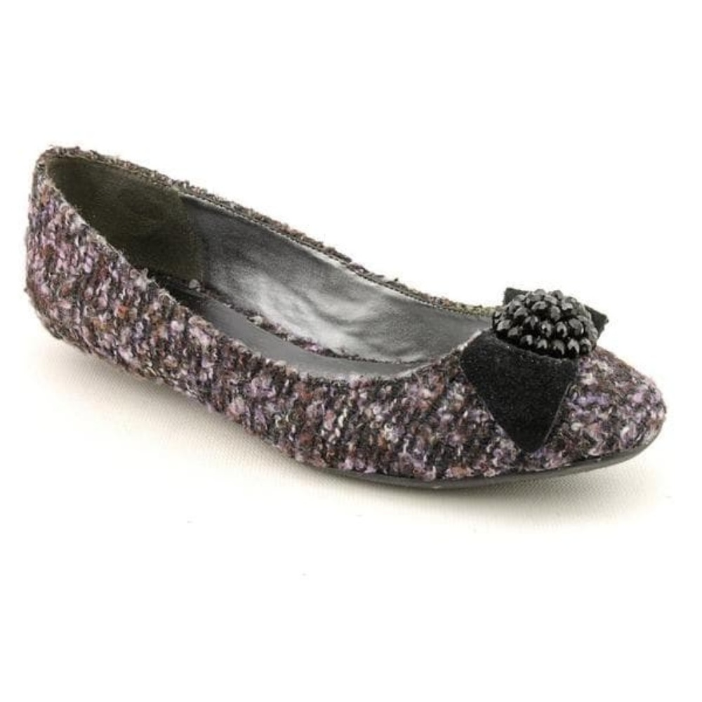 Etienne Aigner Woodrow Flats, NWOT